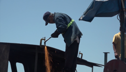 Se trabaja en avituallamiento de barcos