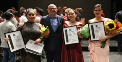 Lucía Yamel Domínguez Ortiz gana Concurso de Canto