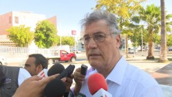 Alcalde pide a funcionarios a no abandonar sus cargos