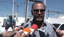 Flota camaronera corre el riesgo de parar: Becerra