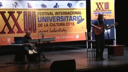 Con su toque humorista, se presenta "Virulo" en la UAS