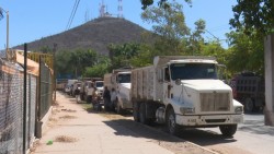 Continúan pendientes pagos a transportistas de carga
