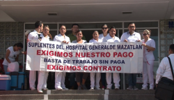 Enfermeras exigen el pago de su trabajo