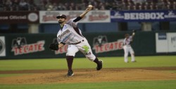 Amilcar Gaxiola es cambiado a Tomateros de Culiacán