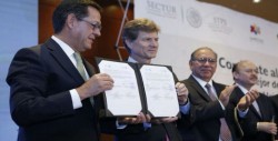 Sectur y STPS fomentarán empleo en turismo