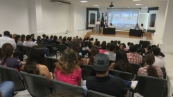 Se realizan panel sobre segundo debate presidencial en la UAD