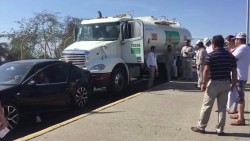 Carambola en el puente de la Juan Pablo II
