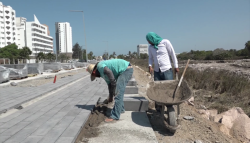 Avanzan trabajos del parque central