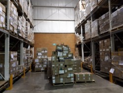 Llega surtido de medicamento e insumos