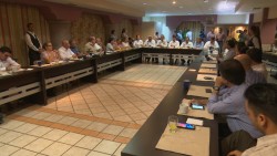 Camacho se reúne con miembros de la Canaco