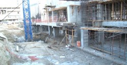 Se reporta estable trabajador de construcción que sufrió una caída