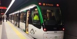 La épica odisea de un joven para encontrar a su madre perdida en el metro