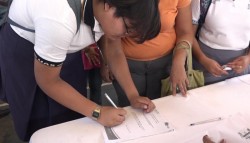 Reciben estudiantes becas PROASE
