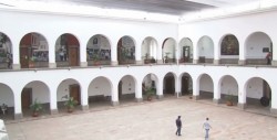 Llama Alcalde a trabajadores, renunciar o pedir licencia para participar en campañas