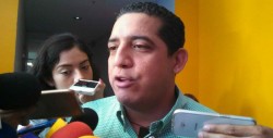 Personas de la tercera edad tienen necesidad de salud y mejorar su economía