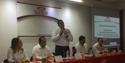 Jesús Valdés se reúne con integrantes de la CMIC