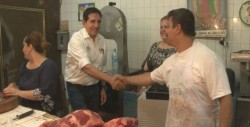 Recorre Cuén Ojeda mercado en Inf. Humaya