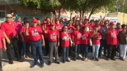 Se manifiestan jubilados y pensionados del movimiento "Somos más que 53"