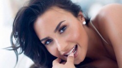 Demi Lovato cancela concierto en Londres