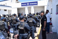 En un mes llegarían más policías: Alcalde