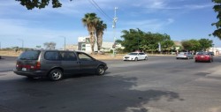 Requiere instalación de semáforos por Miguel Tamayo y Villas del Río