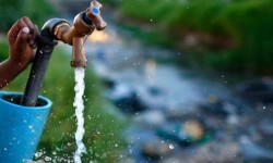 Incrementa consumo y disminuye presión del agua potable