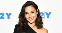 Gal Gadot comparte el nuevo traje para Wonder Woman 1984