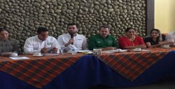 Sostienen encuentro MAPASIN con Jesús Valdés y Aarón Rivas