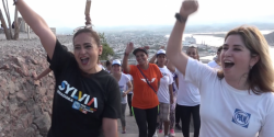 Sylvia Treviño y Rosario Torres llevan al faro “Mujeres en la Cima”