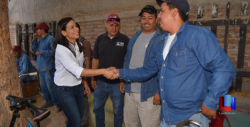 Trabajadores municipales respaldan a candidata