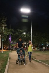 Iluminan Parque Las Riberas