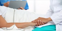 Enfermos de cáncer en Bolivia se crucifican por falta de atención médica