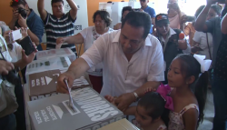 Fernando Pucheta depositó su sufragio en la colonia Obrera