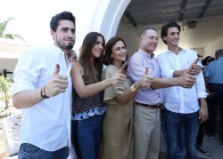Cumple el Gobernador del Estado con su derecho a votar