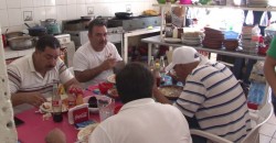 Incrementan ventas en restaurantes de mercado Pino Suárez