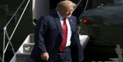 Trump se verá con May y la reina Isabel II fuera de Londres
