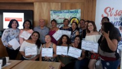Reconocen a docentes de zona 024