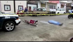 Muere ciclista... lo arrolló un camión urbano