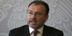 Videgaray analizará separación de migrantes con la Secretaria de Seguridad Interna de EU