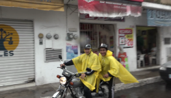 ¡A protegerse de la lluvia!