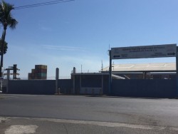 Intenso trabajo en los muelles de la API