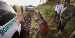 Denuncian que el Gobierno de Trump sigue separando a familias en la frontera