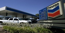Demanda contra Chevron seguirá en cortes extranjeras tras fallo en Ecuador