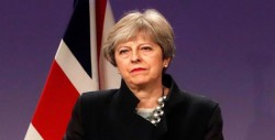 May reúne a sus ministros para promover su visión del "brexit"