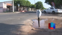 En Cajeme, vecinos reportan fugas de agua en la Miravalle