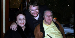 Fallece padre de Guillermo del Toro