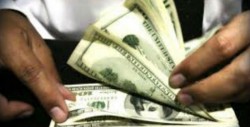 Déficit comercial de 897 mdd en junio