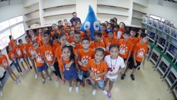 Se unen niños mazatlecos por el agua