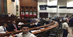 Afirma Roberto Cruz que hay “moches” por 300 mil pesos para Diputados