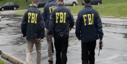 Director del FBI dice que EEUU está bajo constante ataque de sus adversarios